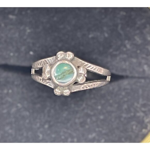 Small Vintage Native American Silver Turquoise Ring As Found - Picture 1 of 5